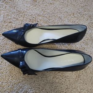 Nine West Black Patent Bowed Heels 10